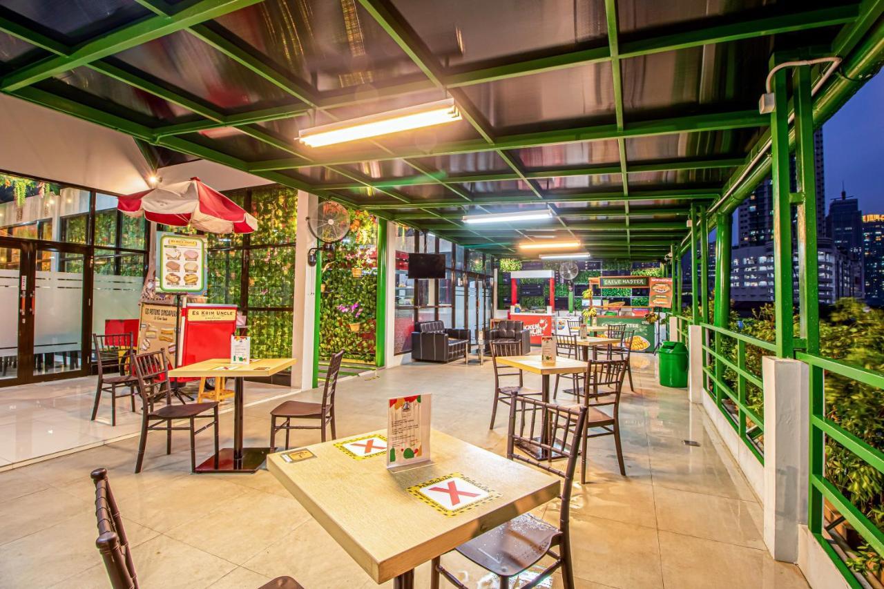 De 80'S Genteng Ijo Jacarta Exterior foto